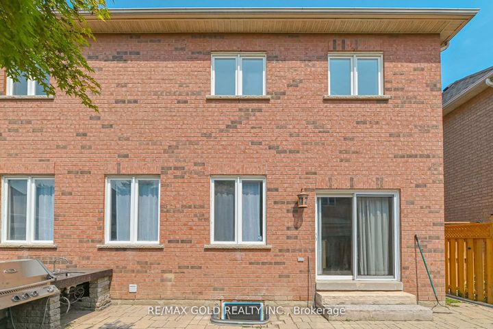 Photo 34 at 45 Treeline Boulevard, Vales of Castlemore, Brampton