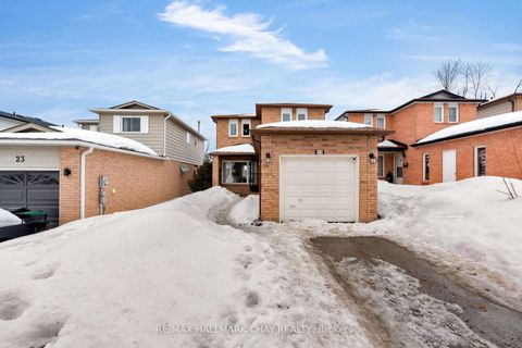 Photo 2 at 25 Garden Drive, Allandale Heights, Barrie