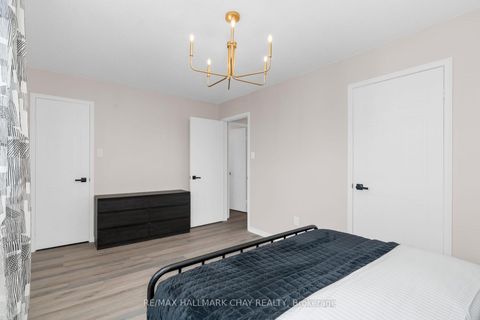 Photo 22 at 25 Garden Drive, Allandale Heights, Barrie