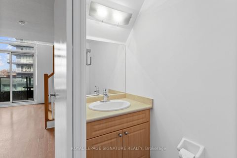Photo 14 at 831 - 600 Fleet Street, Waterfront Communities C1, Toronto