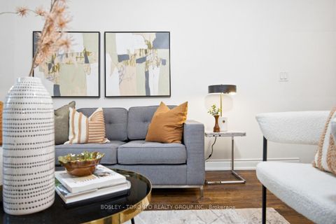 Photo 5 at 539 - 333 Adelaide Street E, Moss Park, Toronto