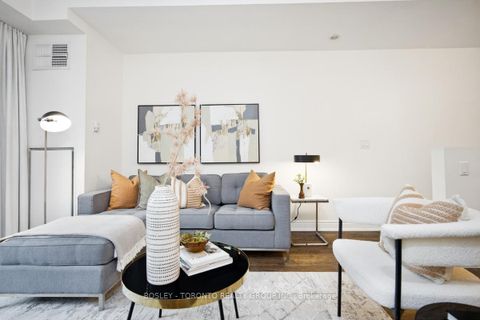 Photo 6 at 539 - 333 Adelaide Street E, Moss Park, Toronto