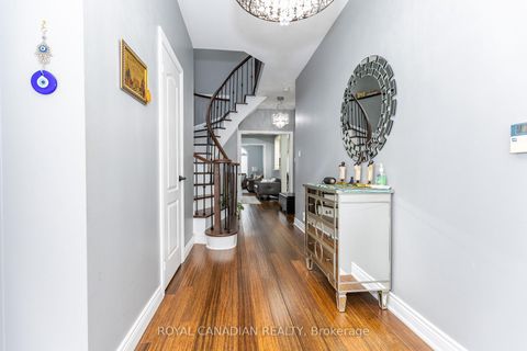 Photo 5 at 6 Mediterra Drive, Vellore Village, Vaughan