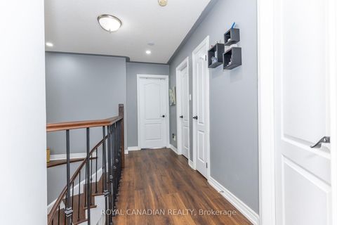 Photo 17 at 6 Mediterra Drive, Vellore Village, Vaughan