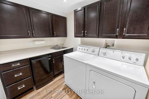 Photo 36 at 124 Grenbeck Drive, Milliken, Toronto