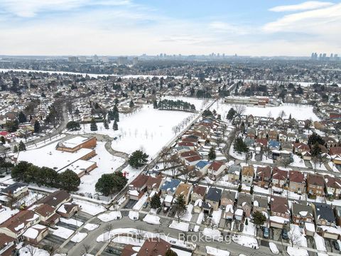 Photo 46 at 124 Grenbeck Drive, Milliken, Toronto