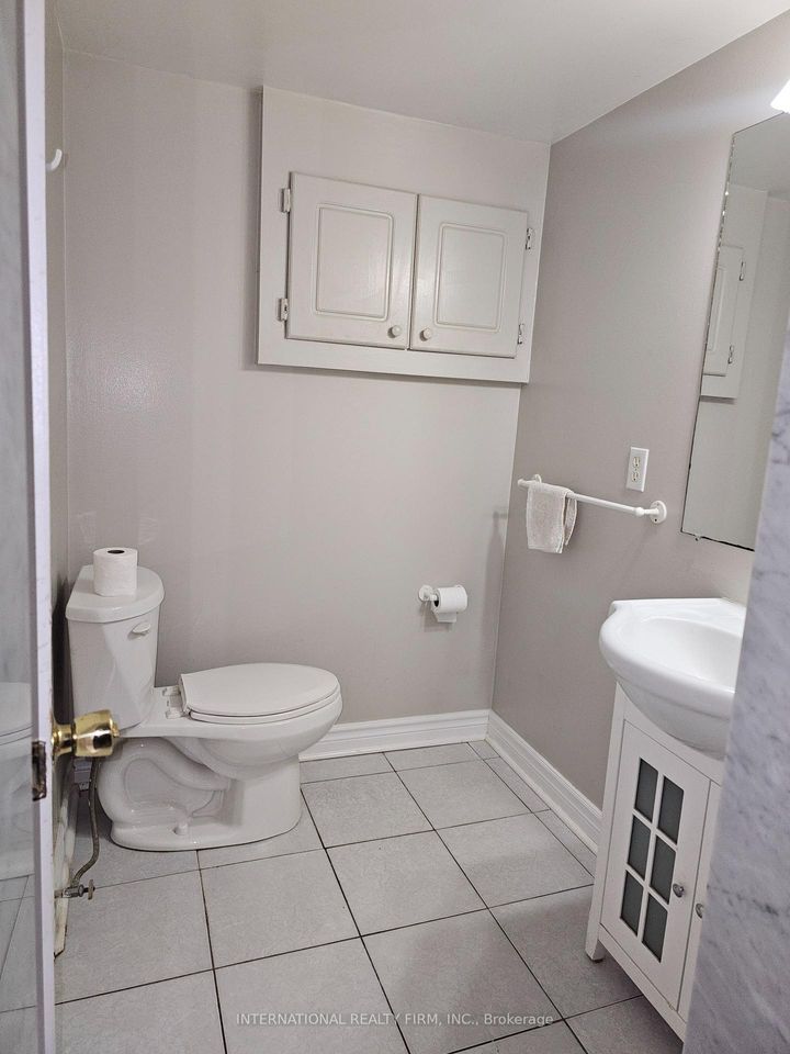 Photo 8 at 3602 Dunrankin Drive, Malton, Mississauga