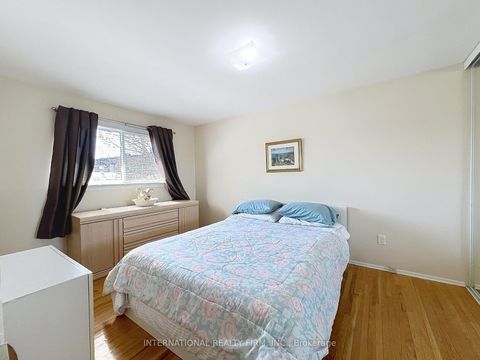 Photo 14 at 3602 Dunrankin Drive, Malton, Mississauga