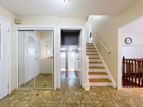 Photo 19 at 3602 Dunrankin Drive, Malton, Mississauga