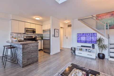 Photo 9 at 215 - 800 King Street W, Niagara, Toronto