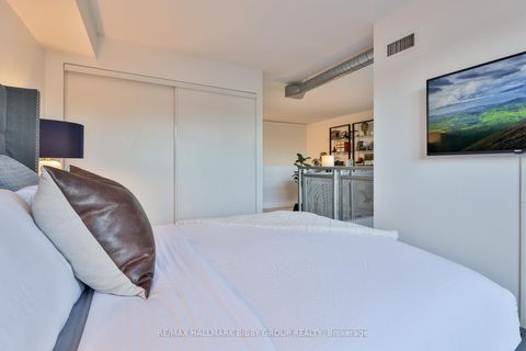 Photo 18 at 215 - 800 King Street W, Niagara, Toronto