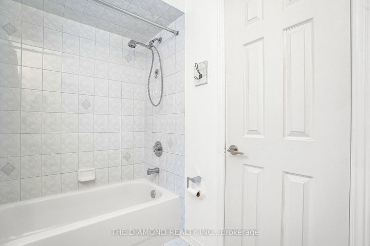 Photo 29 at 5490 Antrex Crescent, Hurontario, Mississauga