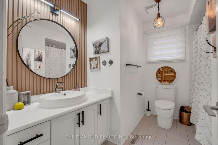 Photo 36 at 5490 Antrex Crescent, Hurontario, Mississauga