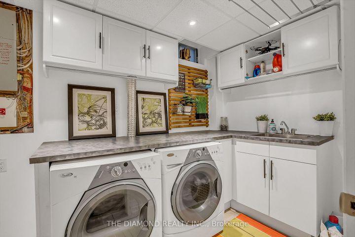 Photo 41 at 5490 Antrex Crescent, Hurontario, Mississauga