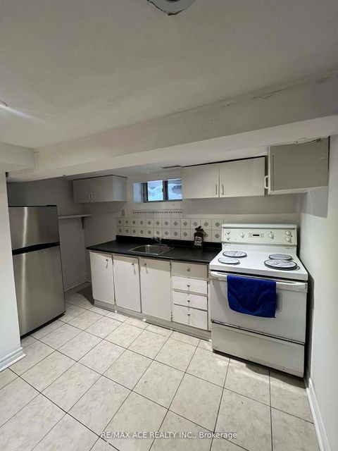 Photo 16 at 12 Mahoney Avenue, Mount Dennis, Toronto