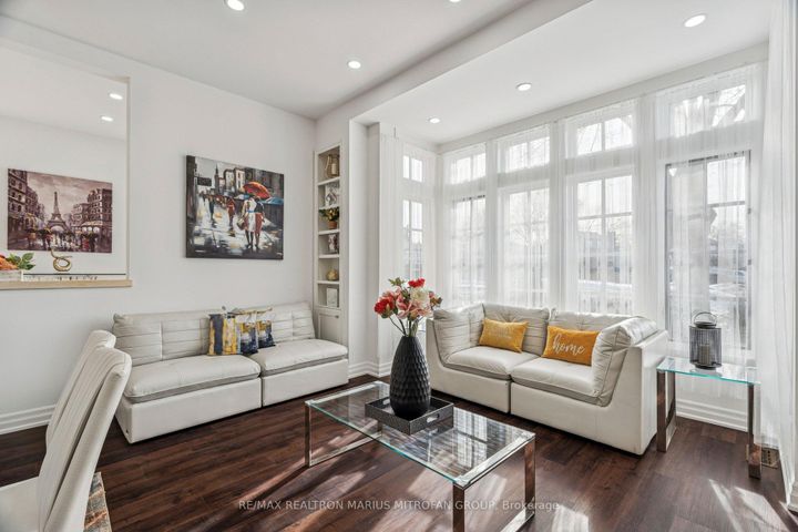 Photo 7 at 7 Rollins Place, City Centre West, Toronto