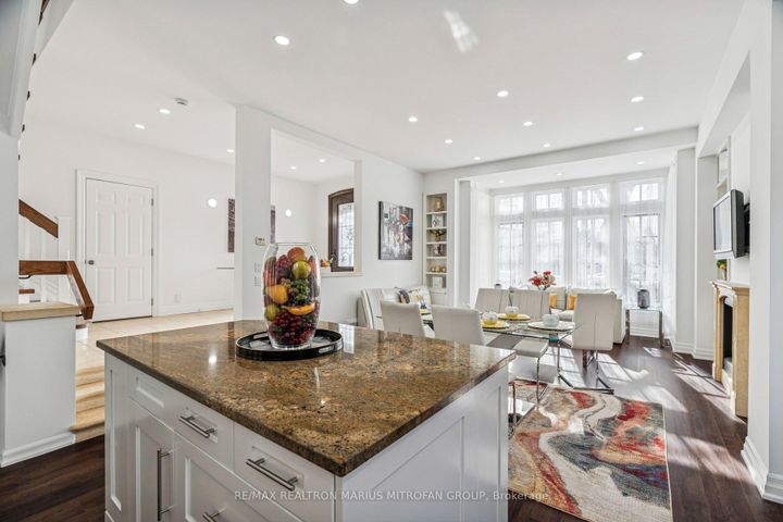 Photo 14 at 7 Rollins Place, City Centre West, Toronto