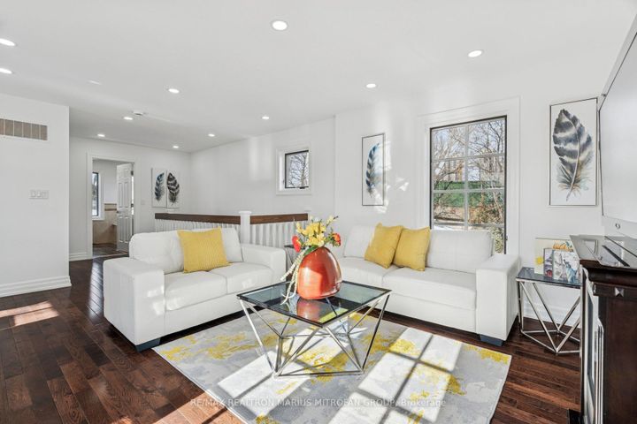 Photo 25 at 7 Rollins Place, City Centre West, Toronto