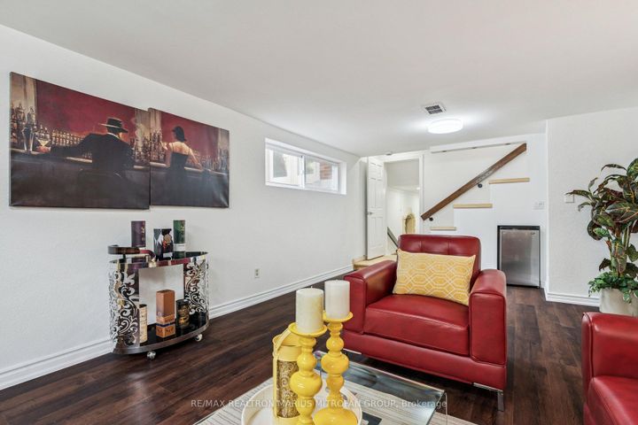 Photo 37 at 7 Rollins Place, City Centre West, Toronto