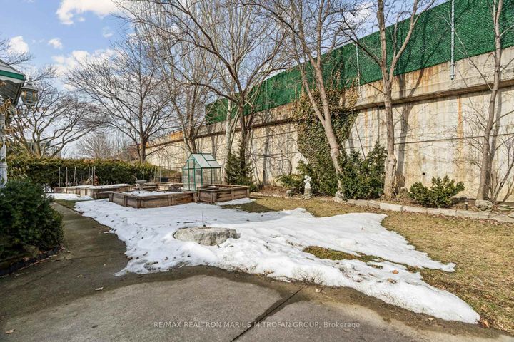 Photo 48 at 7 Rollins Place, City Centre West, Toronto