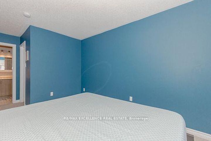 Photo 36 at 9 Hiscott Drive, Waterdown, Hamilton