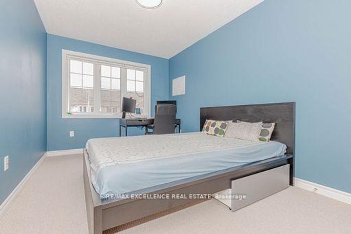 Photo 38 at 9 Hiscott Drive, Waterdown, Hamilton