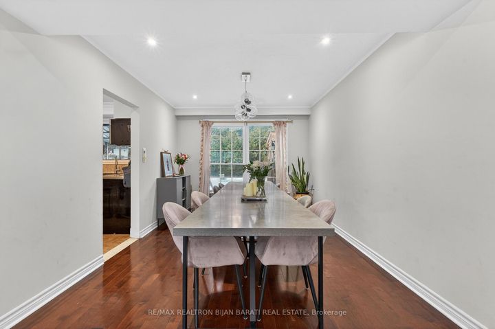 Photo 7 at 215 Grandview Avenue, Grandview, Markham