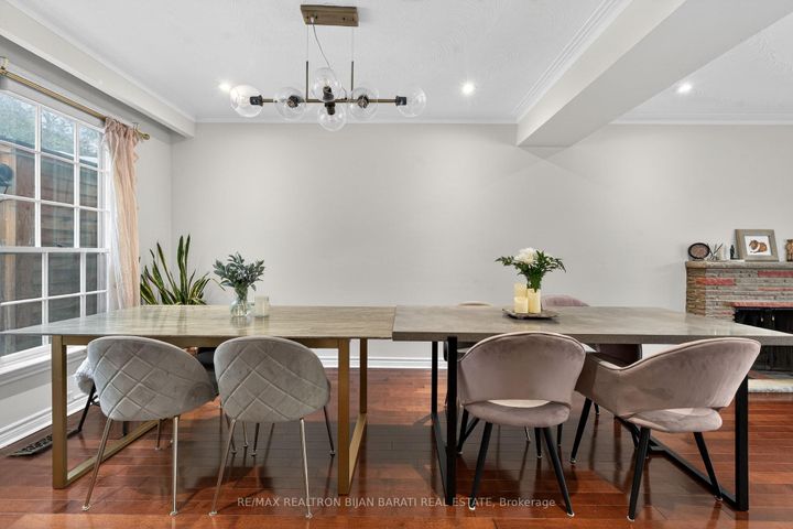 Photo 8 at 215 Grandview Avenue, Grandview, Markham