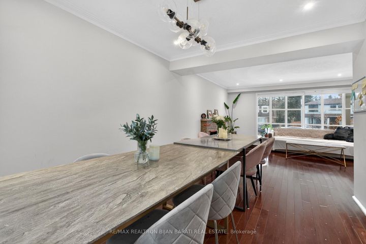 Photo 13 at 215 Grandview Avenue, Grandview, Markham