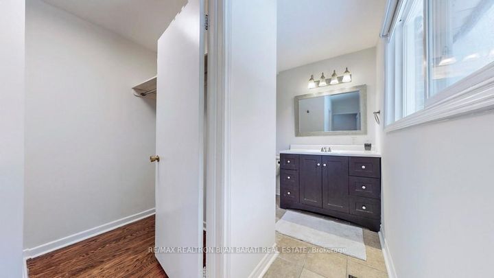 Photo 24 at 215 Grandview Avenue, Grandview, Markham