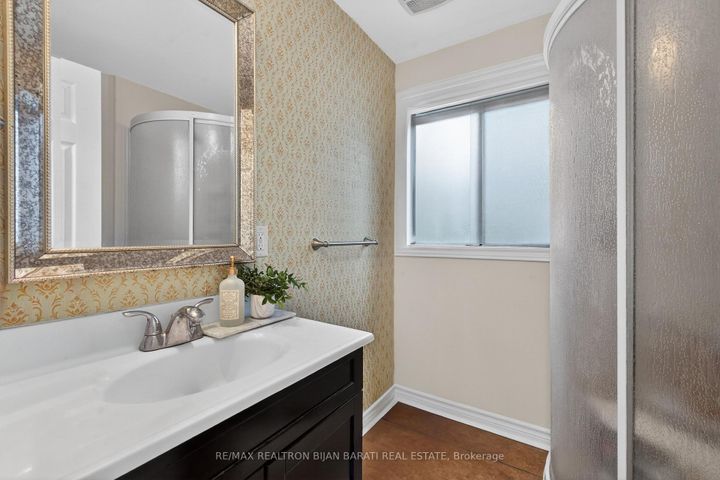 Photo 26 at 215 Grandview Avenue, Grandview, Markham