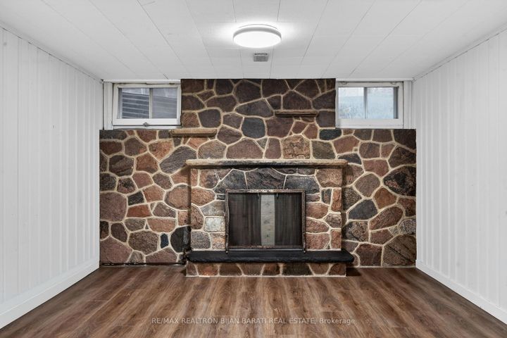 Photo 35 at 215 Grandview Avenue, Grandview, Markham