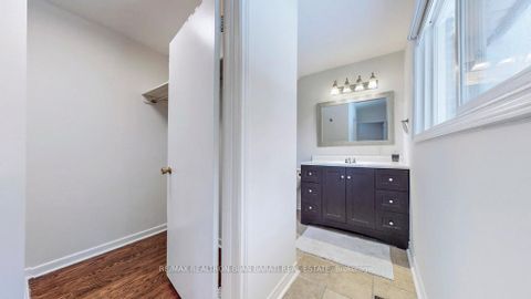 Photo 24 at 215 Grandview Avenue, Grandview, Markham