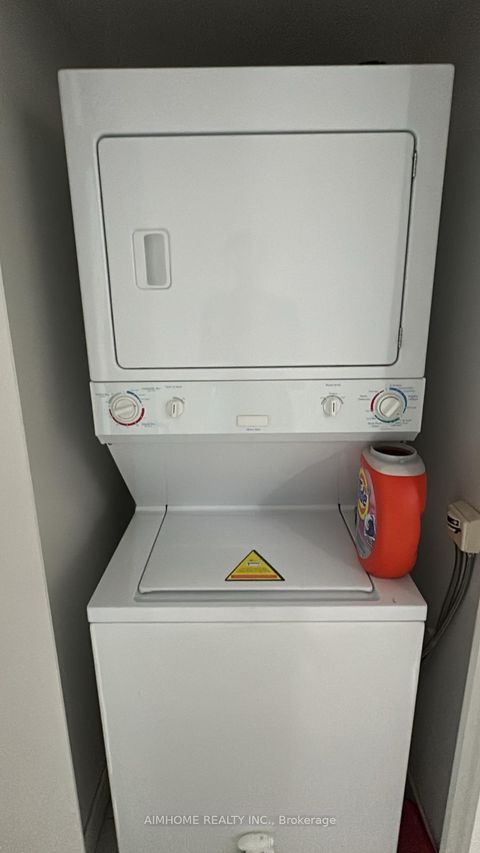 Photo 13 at 921 - 19 Singer Court, Bayview Village, Toronto