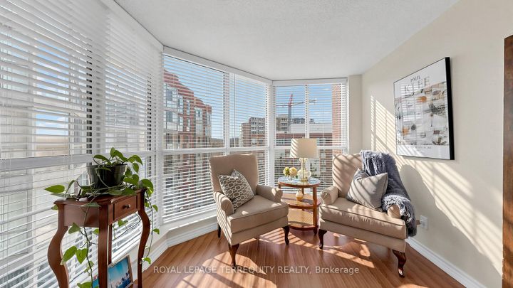 Photo 17 at 833 - 22 Southport Street, Swansea, Toronto