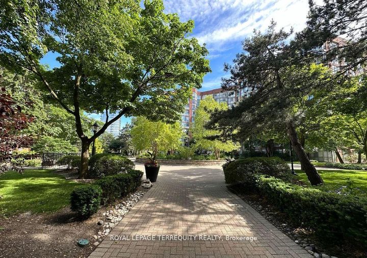 Photo 37 at 833 - 22 Southport Street, Swansea, Toronto