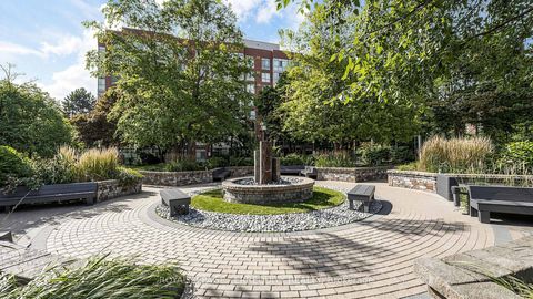 Photo 36 at 833 - 22 Southport Street, Swansea, Toronto