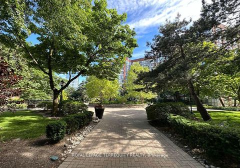 Photo 37 at 833 - 22 Southport Street, Swansea, Toronto