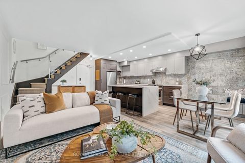 Photo 2 at 8 - 28 Admiral Road, Annex, Toronto