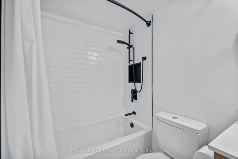 Photo 17 at 8 - 28 Admiral Road, Annex, Toronto