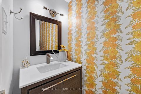 Photo 29 at 8 - 28 Admiral Road, Annex, Toronto