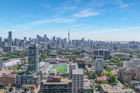 Photo 35 at 8 - 28 Admiral Road, Annex, Toronto