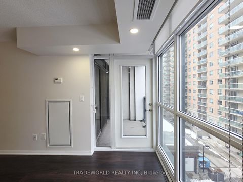 Photo 5 at 713 - 400 Adelaide Street E, Moss Park, Toronto