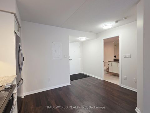 Photo 9 at 713 - 400 Adelaide Street E, Moss Park, Toronto