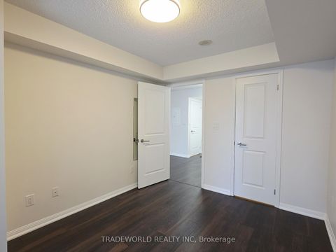 Photo 13 at 713 - 400 Adelaide Street E, Moss Park, Toronto