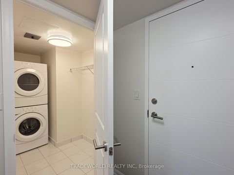 Photo 16 at 713 - 400 Adelaide Street E, Moss Park, Toronto