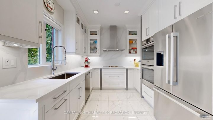 Photo 11 at 120 Bothwell Crescent, Summerhill Estates, Newmarket