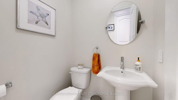 Photo 17 at 120 Bothwell Crescent, Summerhill Estates, Newmarket