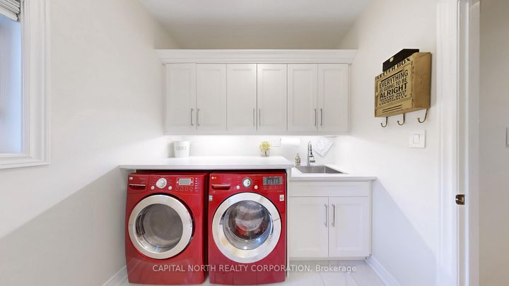 Photo 18 at 120 Bothwell Crescent, Summerhill Estates, Newmarket