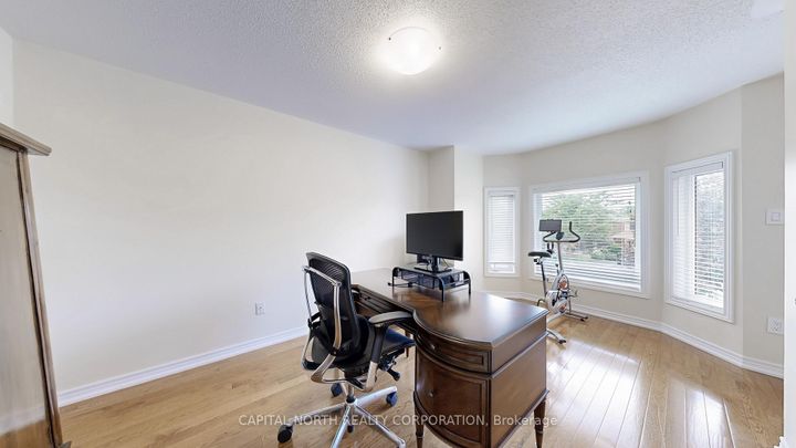 Photo 32 at 120 Bothwell Crescent, Summerhill Estates, Newmarket